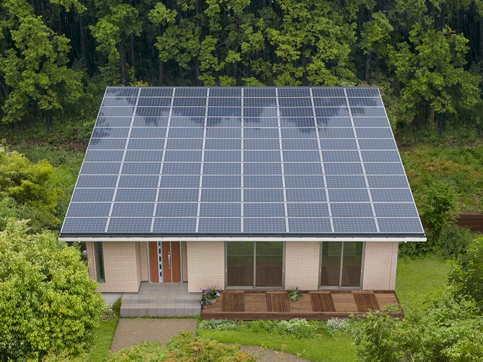 平屋　屋根一体型太陽光パネル イメージ