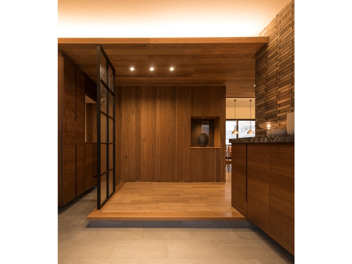 ⽞関ホール ⼟間 イメージ