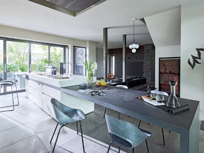 ダイニング　モノトーン イメージ