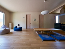 一条工務店 ダイニング　床座